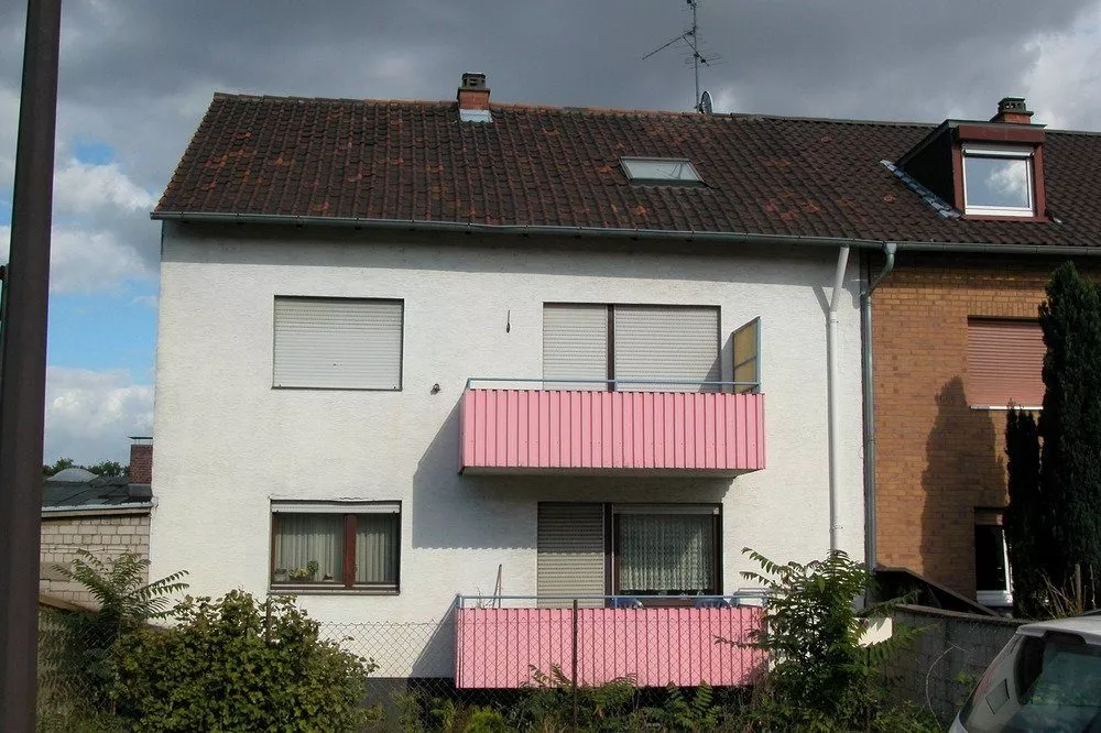 Immobilienangebot - Mannheim / Neckarstadt-Ost - Alle - Modernes Dreifamilienhaus, sehr gut ausgestattet mit Doppelgarage und Garten in einer kleinen Stichstraße
