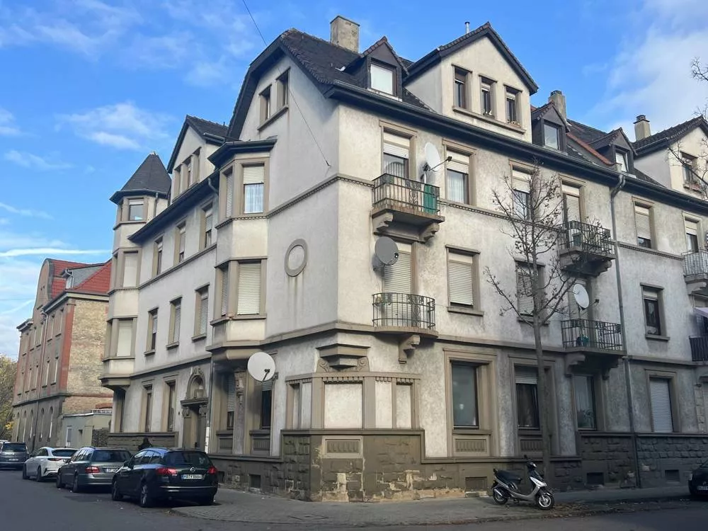 Titel Immobilienangebot - Mannheim / Waldhof - Alle - Gemütliche 3-Zimmer Maisonette-Wohnung im Dachgeschoss in ruhiger und verkehrsgünstiger Lage