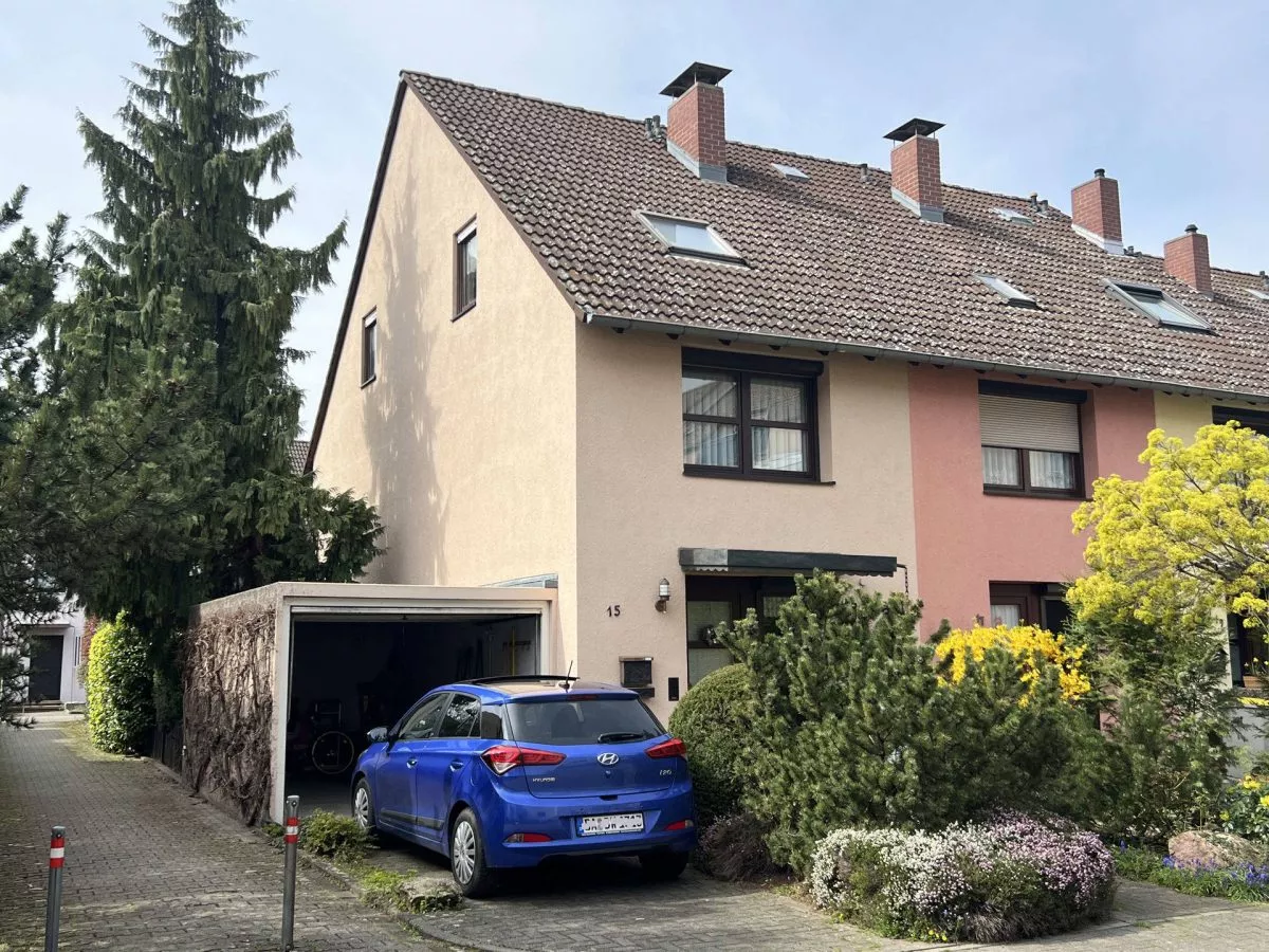 Immobilienangebot - Mannheim / Neckarstadt - Alle - Modern konzipiertes Einfamilien-Reihenendhaus mit Garage in ruhiger und begehrter Wohnlage
