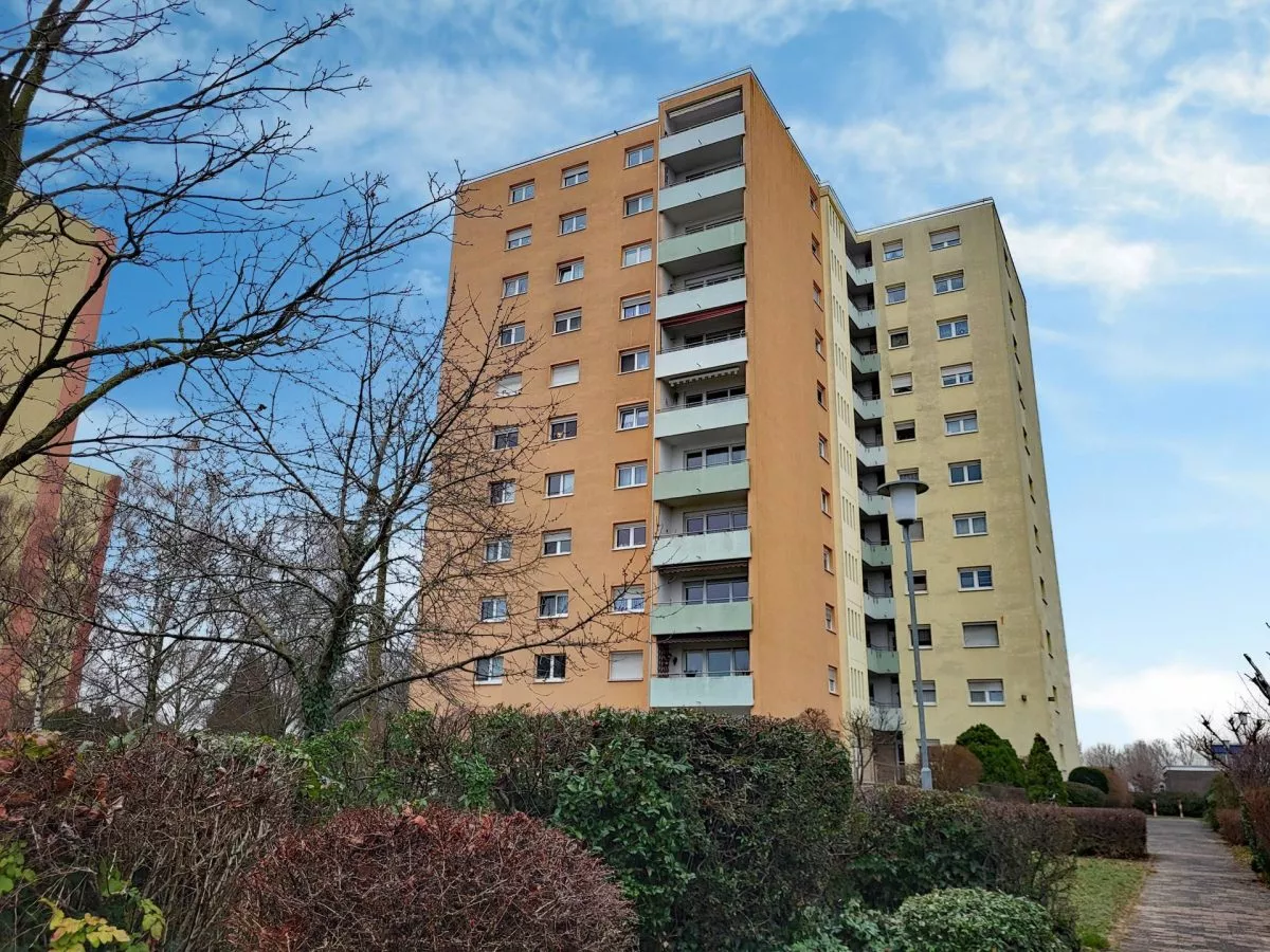Immobilienangebot - Lampertheim - Alle - Sehr gut konzipierte 2-Zimmer-
Eigentumswohnung mit Loggia und PKW-Stellplatz in ruhiger Wohnlage