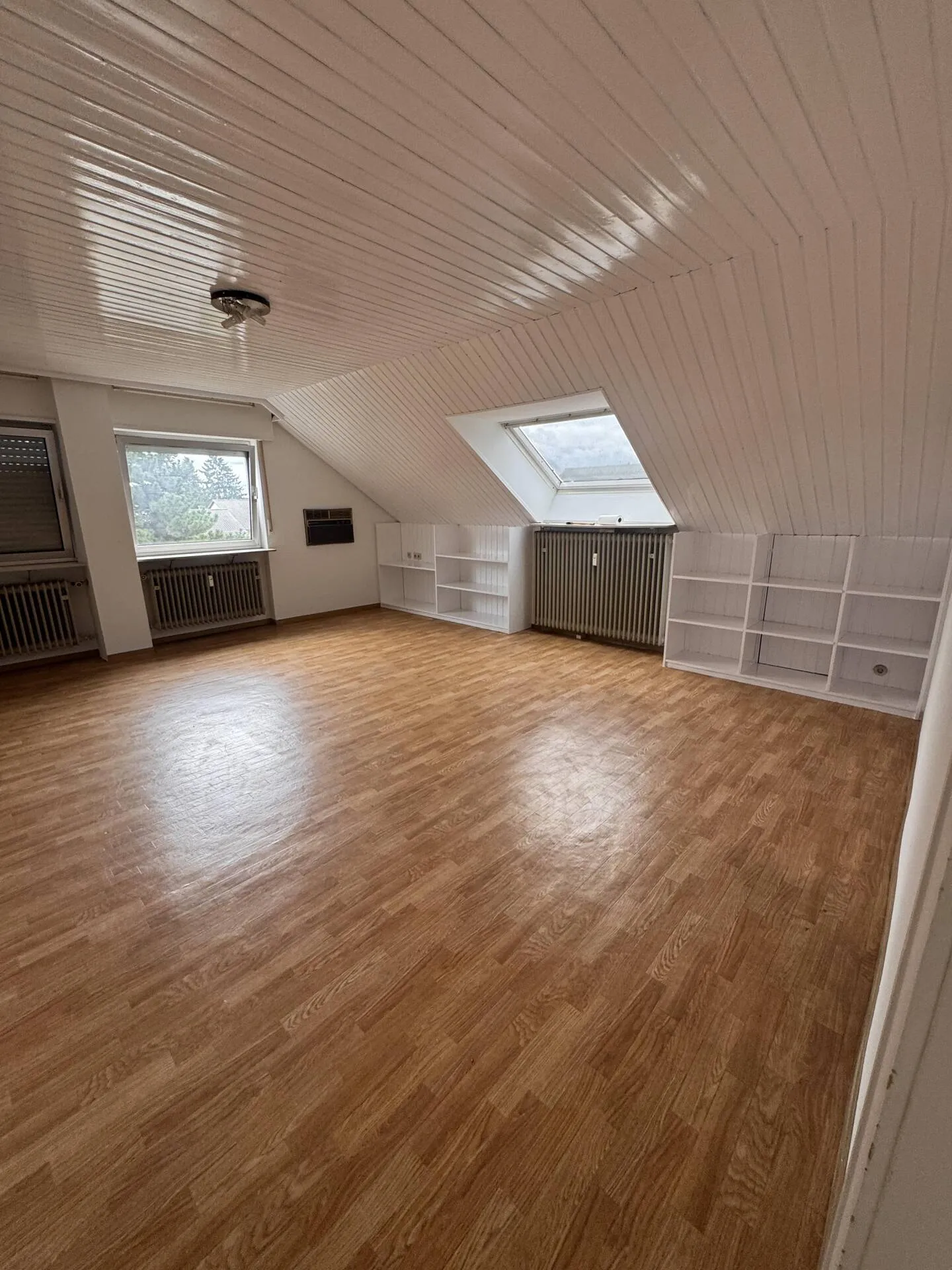 Immobilienangebot - Mannheim / Seckenheim - Alle - Stattliches Reihenendhaus mit 4 Wohnungen,  gesuchte Wohnungsgrößen, Garage in ruhiger und beliebter Wohnlage