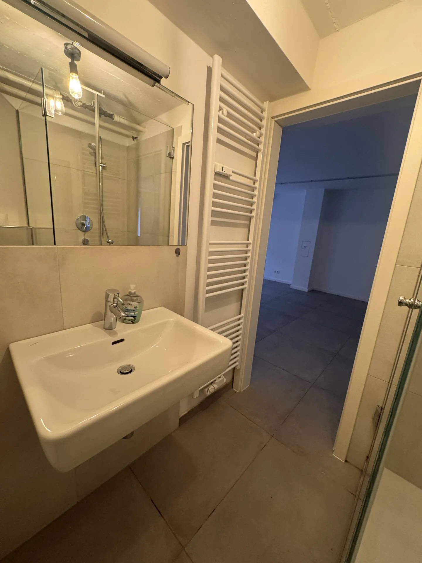 Immobilienangebot - Mannheim / Seckenheim - Alle - Stattliches Reihenendhaus mit 4 Wohnungen,  gesuchte Wohnungsgrößen, Garage in ruhiger und beliebter Wohnlage