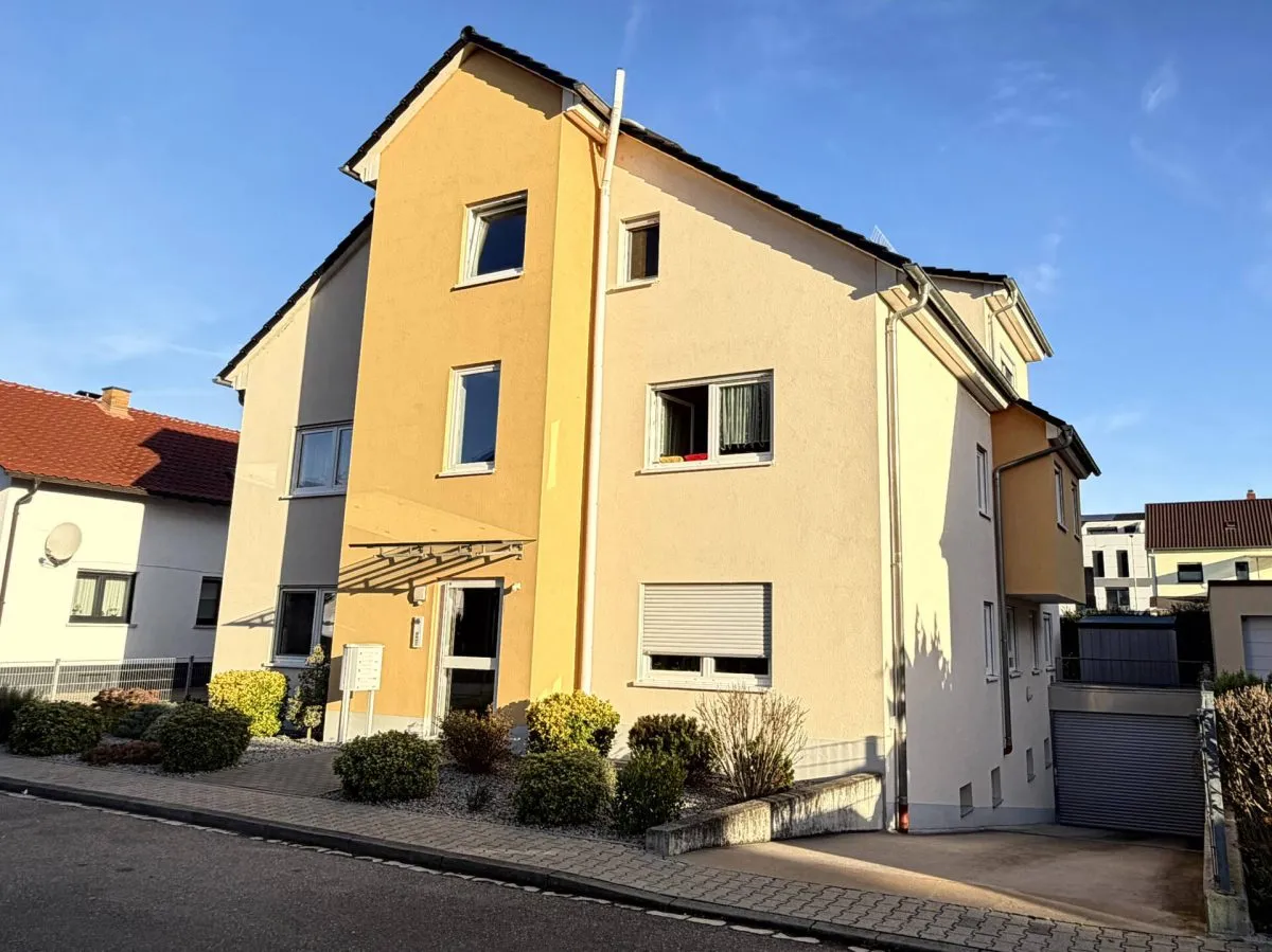 Immobilienangebot - Ilvesheim - Alle - Moderne, hochwertige  3-Zimmer-ETW nahezu barrierefrei in ruhiger Lage mit Garten und TG-Stellplatz