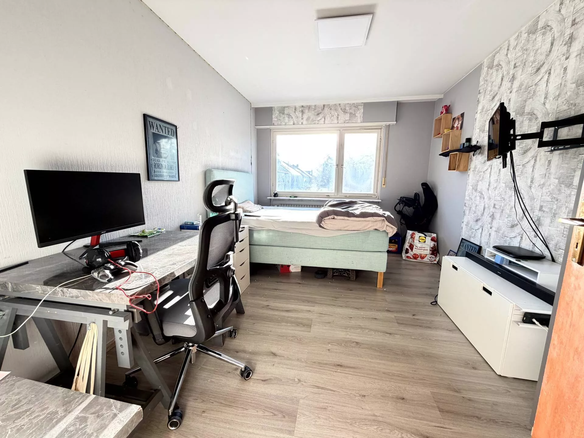 Immobilienangebot - Ilvesheim - Alle - Effizient konzipierte 4,5-Zi-Whg. mit Stellplatz, 2 Balkonen in ruhiger und beliebter Wohnlage