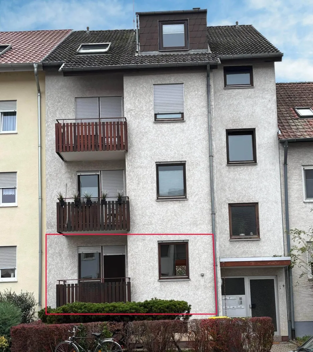 Immobilienangebot - Mannheim / Neckarau - Alle - Modern konzipierte 3-Zimmer-Eigentumswohnung mit Garage und Kellerraum in angenehmer Vorortwohnlage