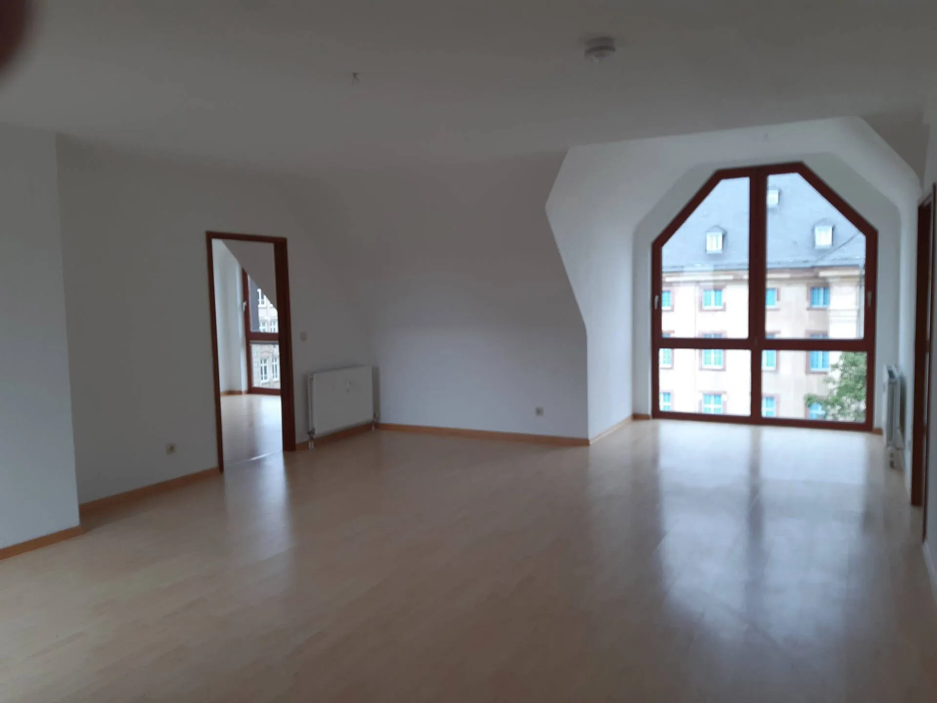 Immobilienangebot - Mannheim - Alle - Außergewöhnliche 3-Zimmer-Dachgeschoss-
Wohnung mit einmaligem Wohnwert, nähe Schloss