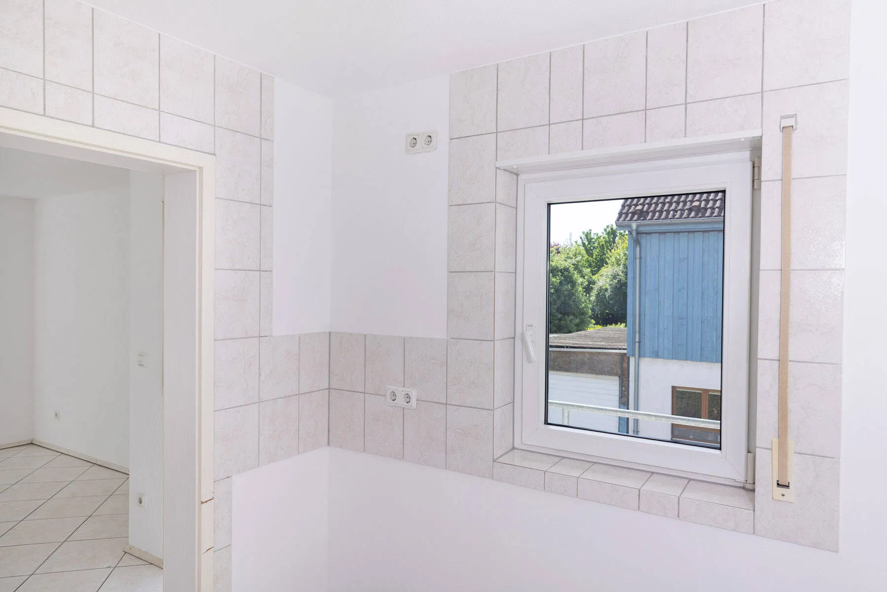 Immobilienangebot - Mannheim-Niederfeld - Alle - Lichtdurchflutete 3-Zimmer-Wohnung mit 2 Balkonen in begehrter Lage!