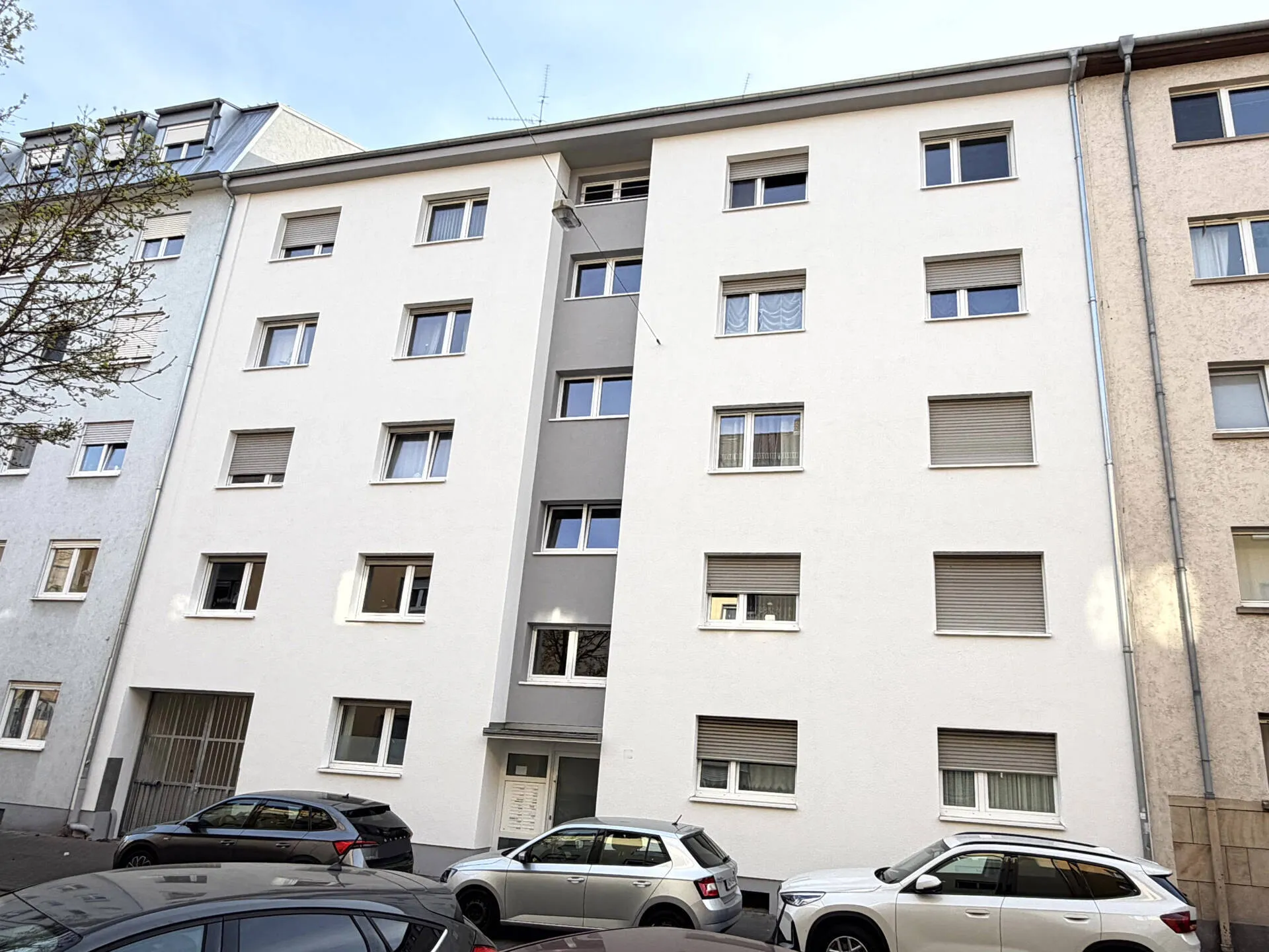 Immobilienangebot - Mannheim / Schwetzingerstadt - Alle - Gepflegtes MFH, größtenteils kernsaniert, gesuchte Wohnungsgrößen, genehmigter DG-Ausbau in Toplage