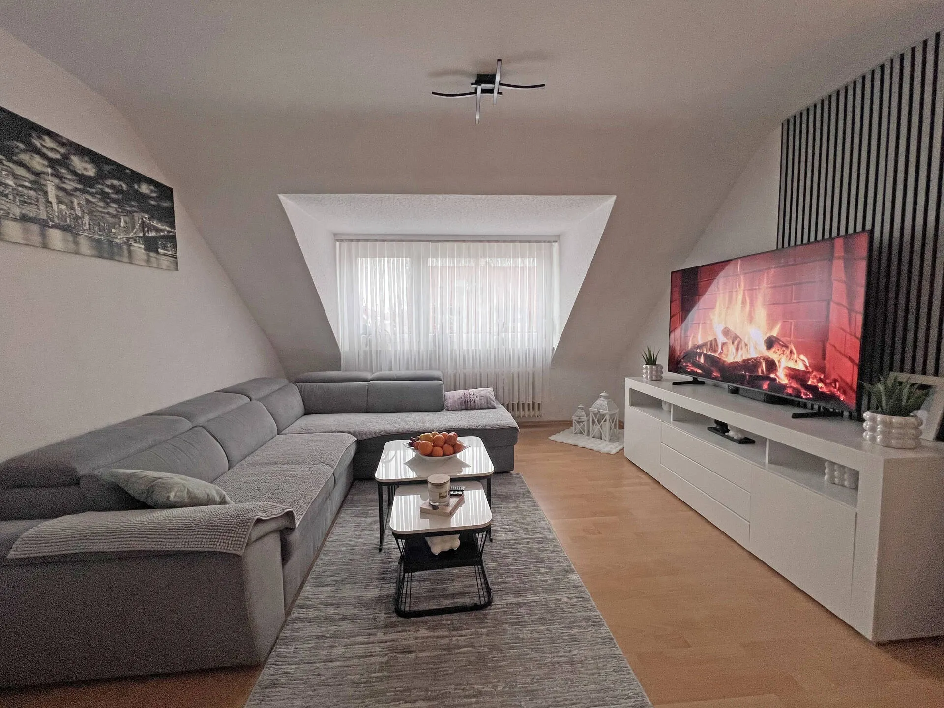 Immobilienangebot - Mannheim / Almenhof - Alle - Funktionale 2-Zimmer-Dachgeschosswohnung mit Balkon in seltener und gefragter Lage Mannheims!