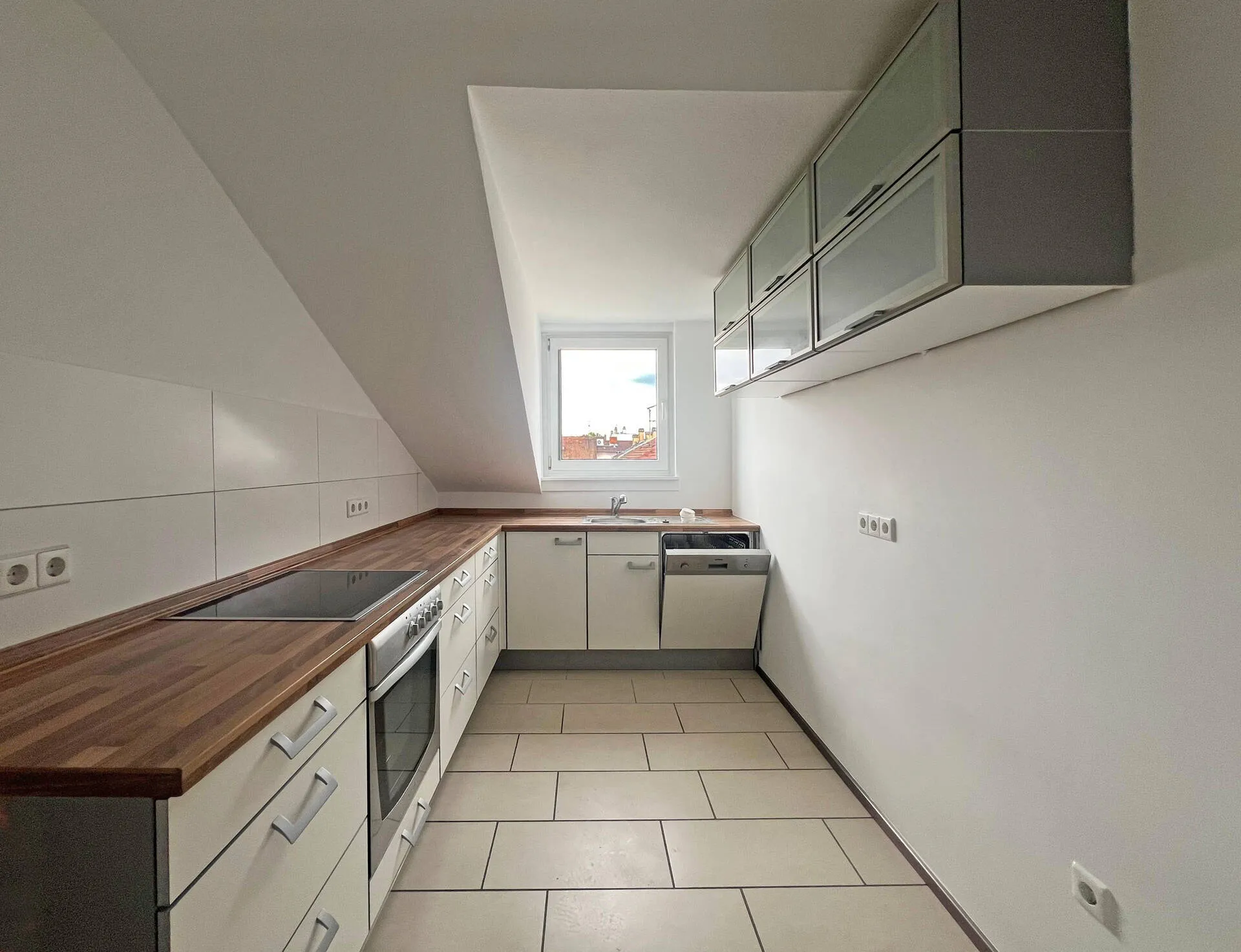 Immobilienangebot - Mannheim / Lindenhof - Alle - Optimal geschnittene 2-Zimmer-Wohnung in begehrter, ruhiger Wohnlage!