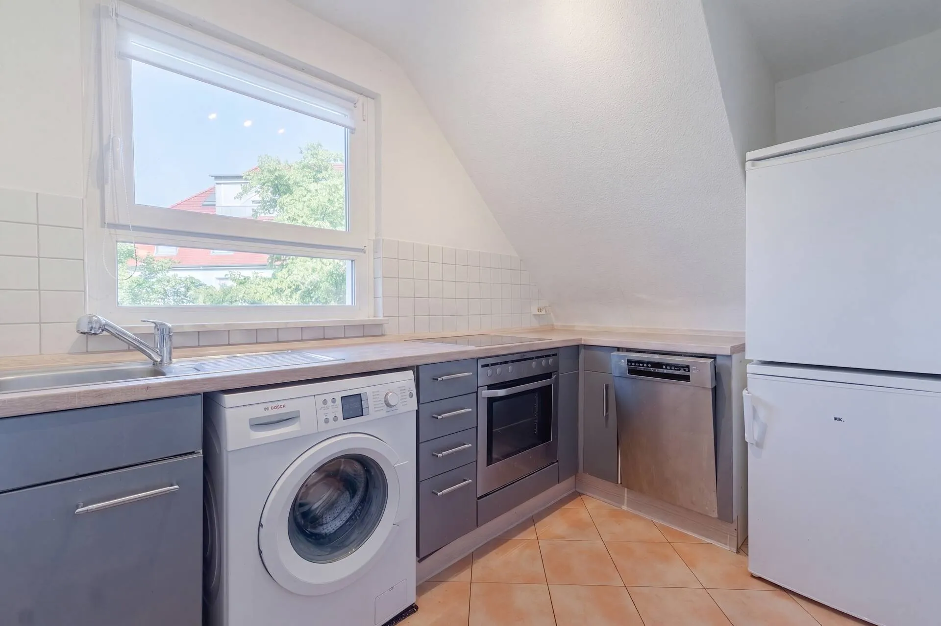 Immobilienangebot - Mannheim / Neckarau - Alle - Erbpacht: Gut geschnittene 3,5-Zimmer-Wohnung in gefragter Wohnlage von Mannheim!