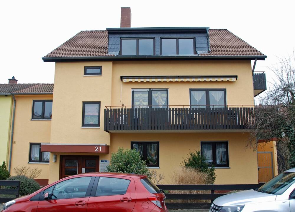 Immobilienangebot - Mannheim / Rheinau - Alle - Großzügig geschnittene 4-Zimmer-Maisonette-Wohnung mit großem Balkon in ruhiger Vorort-Wohnlage