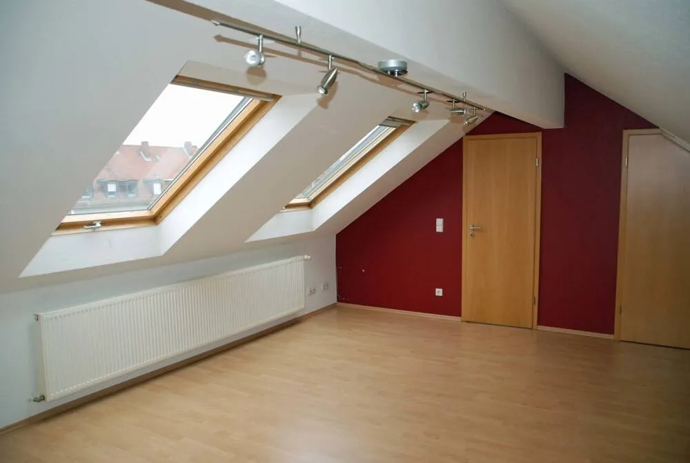 Immobilienangebot - Mannheim / Rheinau - Alle - Großzügig geschnittene 4-Zimmer-Maisonette-Wohnung mit großem Balkon in ruhiger Vorort-Wohnlage