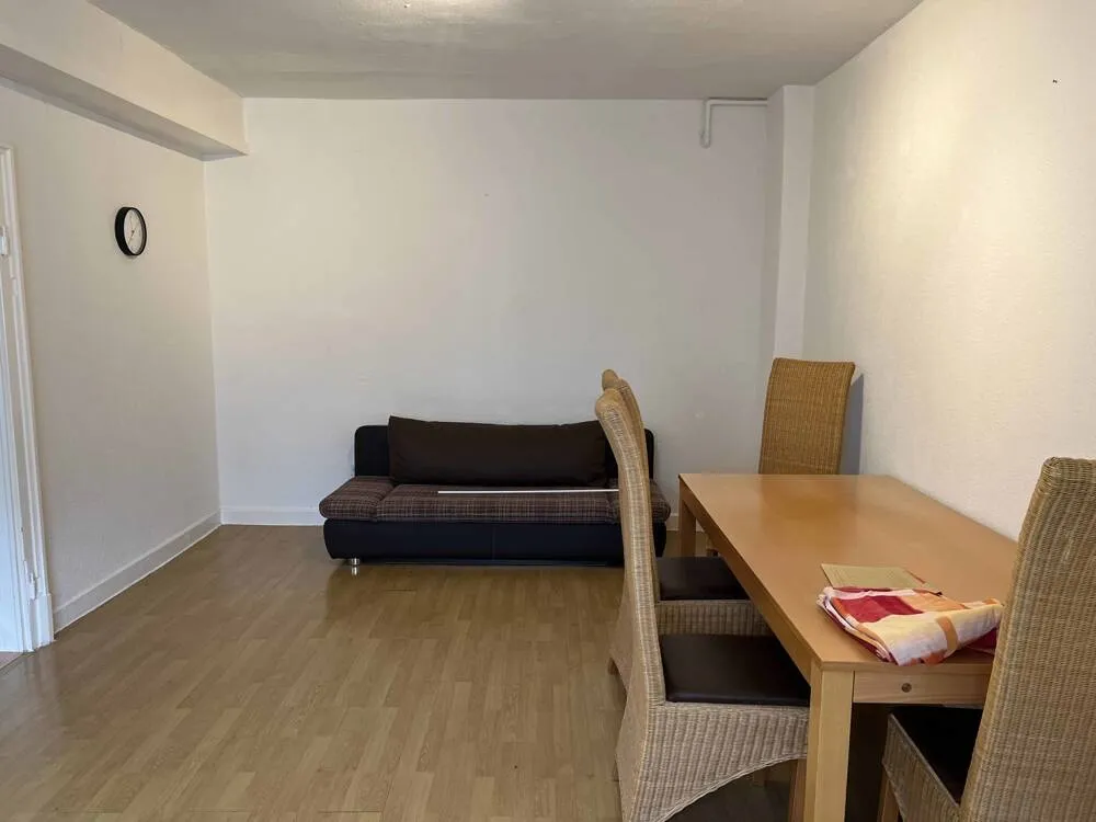 Immobilienangebot - Mannheim - Alle - Helle, teilmöblierte 1-Zimmer-Wohnung in ruhiger
und gesuchter Lage mit Blick ins Grüne